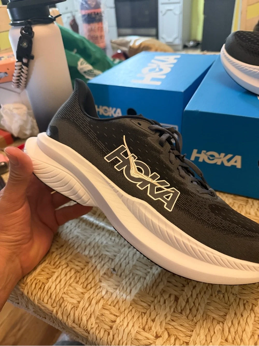 Hoka Men's Mach 6 2E WIDE SZ 11 mens new in box !!